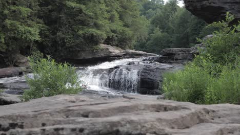 Beautiful-mountain-waterfall-full-wide-4k