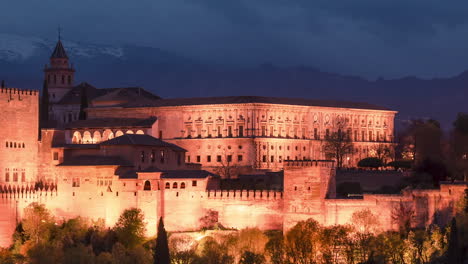 Sonnenuntergang-Mit-Der-Alhambra-Von-Granada-Als-Hauptthema