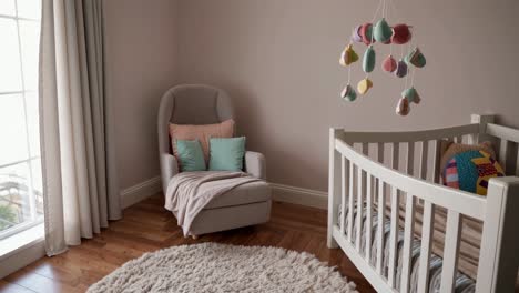 baby nursery room decor