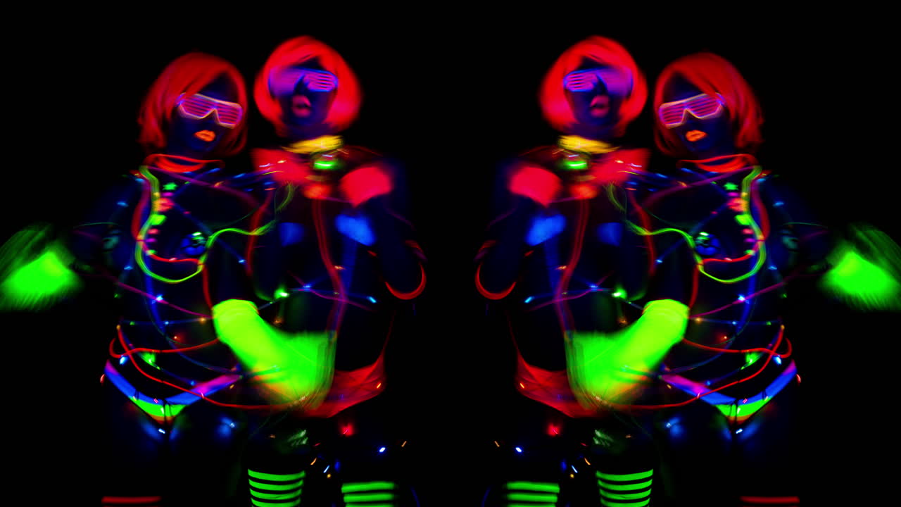 mujeres sexy brillan 4k 01