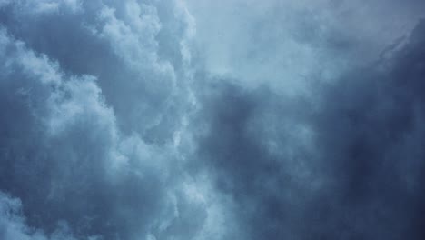 timelapse-blue-sky-with-thunderstorm