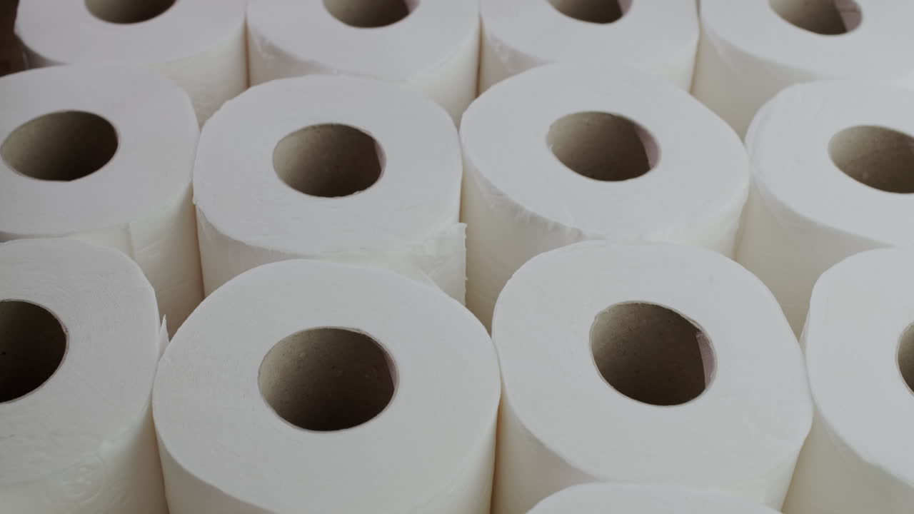 大量廁紙滾筒