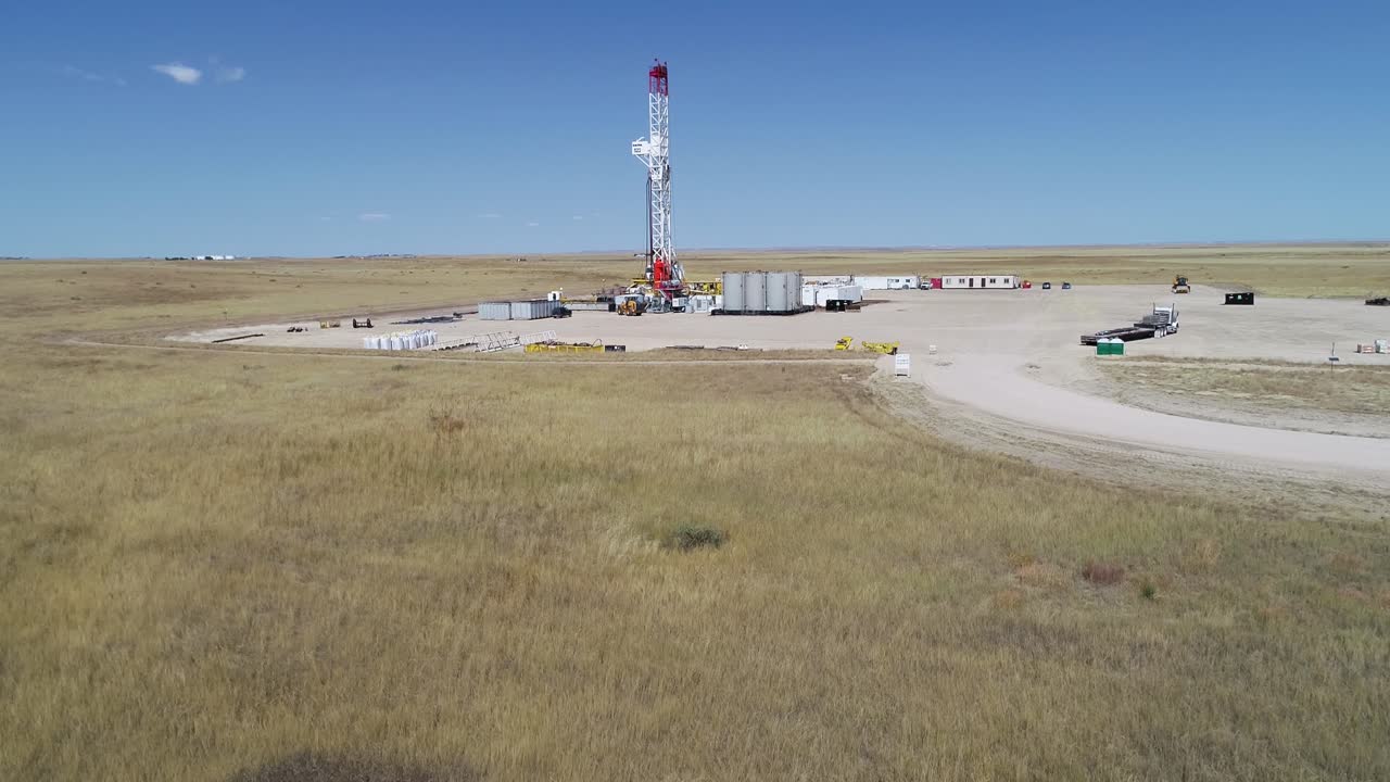 caída de drones y semiórbita de una operación de fracking para petróleo y gas 2021