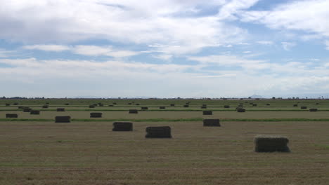 Heuballen-Im-Imperial-Valley,-Kalifornien