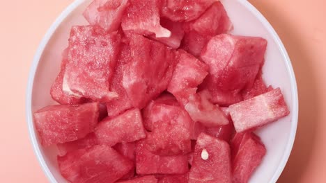 sliced watermelon in a bowl