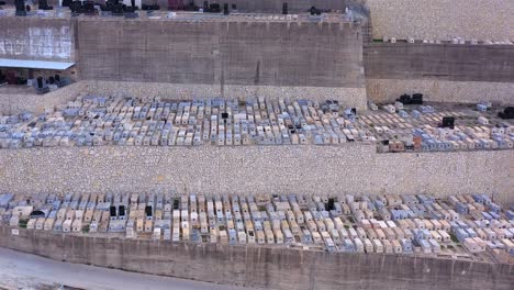 imágenes aéreas sobre el cementerio judío de jerusalén, givat shaul