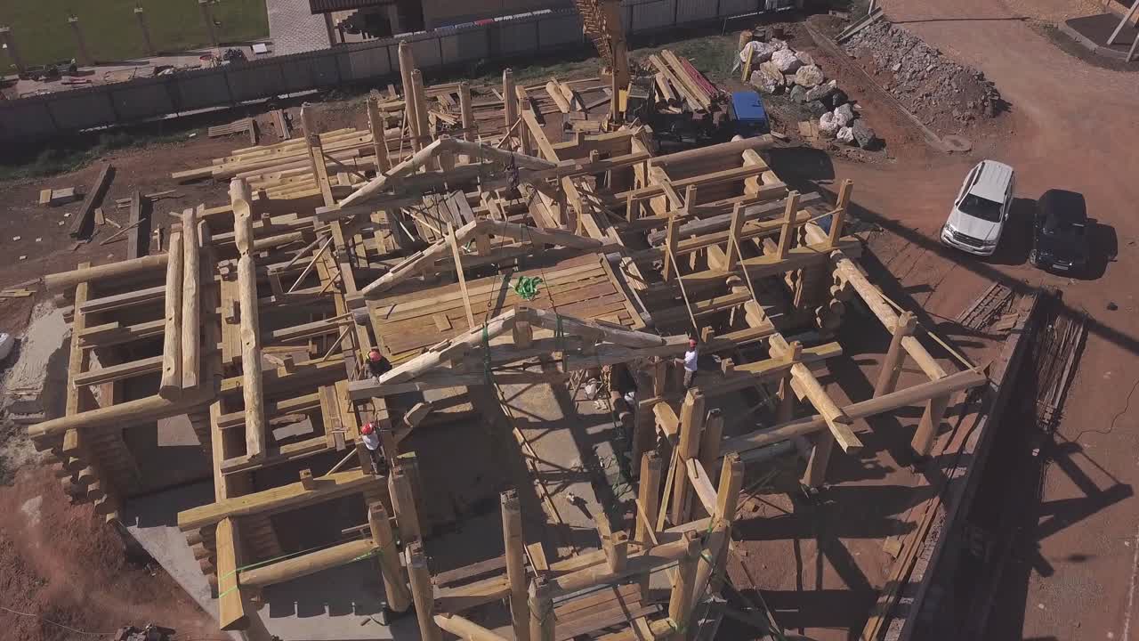 sitio de construcción de cabañas de madera