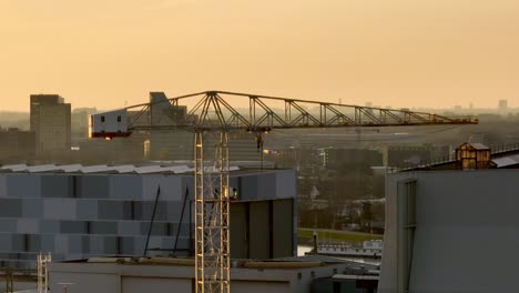 Construction-crane-in-city-of-Rotterdam,-The-Netherlands