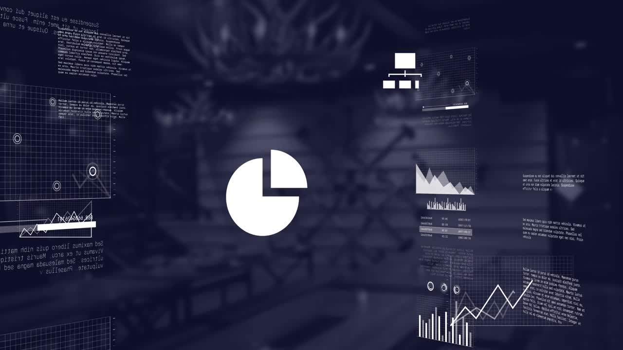 animación de múltiples gráficos, portátil con icono de nube y lenguaje informático sobre patrón abstracto