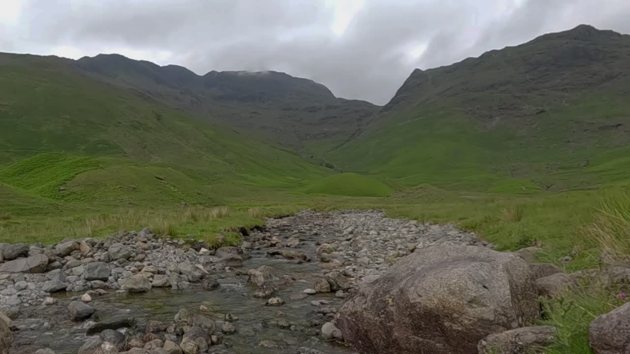 La splendida zona di Langdale nel Lake District offre alcune delle viste più belle nella regione dei Laghi