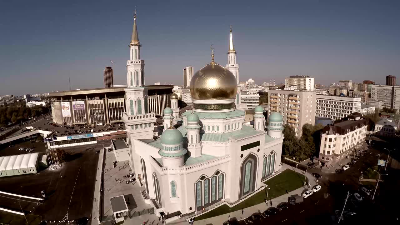 Aerial shot of Moscow Cathedral Mosque. New religion construction in Russia. Largest in Europe. Unique aerial quadcopter footage. Moscow Cathedral Mosque, Russia. The main mosque in Moscow, new landmark.