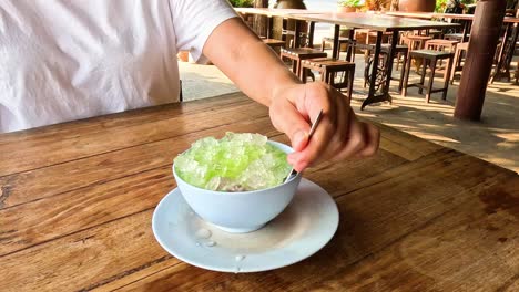 savoring sweet coconut milk with tapioca noodles