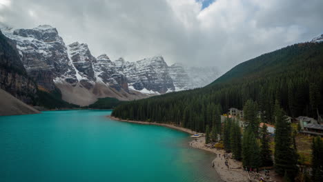 Lapso-De-Tiempo,-Lago-Moraine-En-El-Parque-Nacional-De-Banff,-Alberta,-Canadá