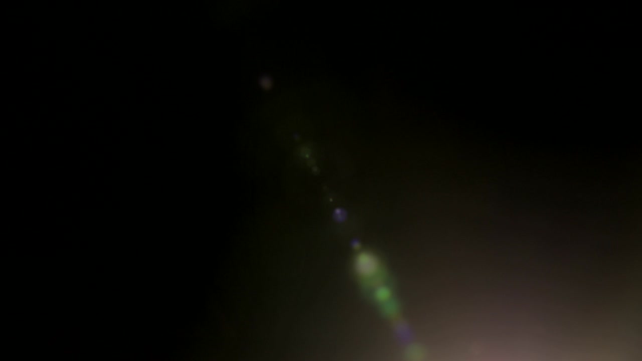 누출. 전문적이고 아름다운 빛