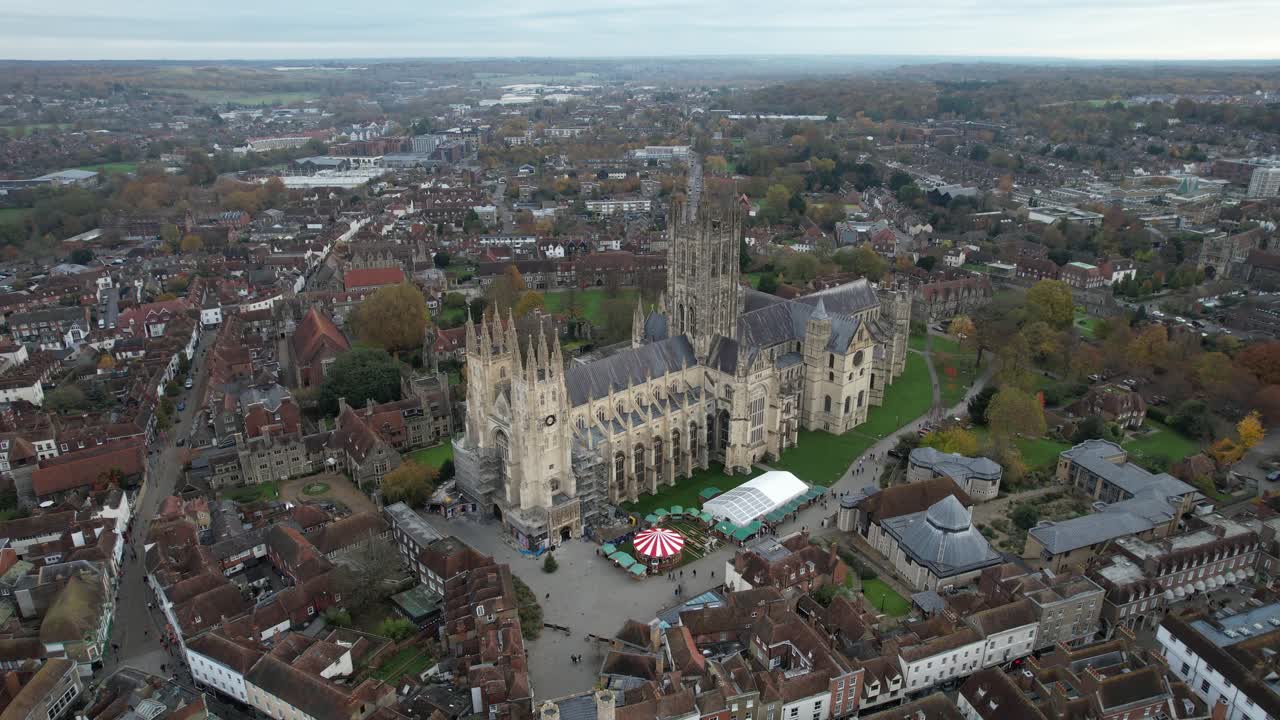 Cattedrale di Canterbury di giorno clip 27