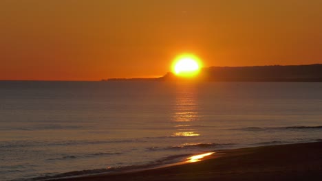 Amanecer-Sobre-Promontorio,-Cap-De-Sant-Antoni,-España