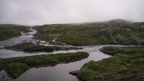 hardangervidda, noruega: lapso de tiempo en la nube