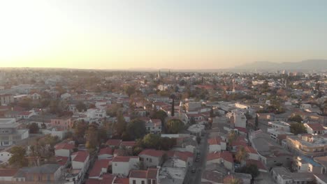 Stadtansicht-Von-Nikosia-Herauszoomen---Luftaufnahme