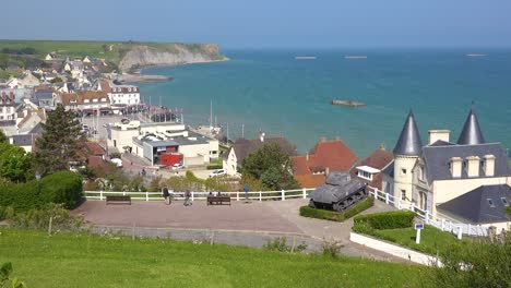 Establecimiento-De-La-Ciudad-Costera-Francesa-Del-Día-D-De-Arromanches-Normandía-2