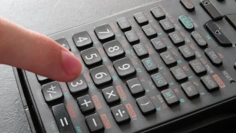 usando calculadora científica con trigonometría de función sin