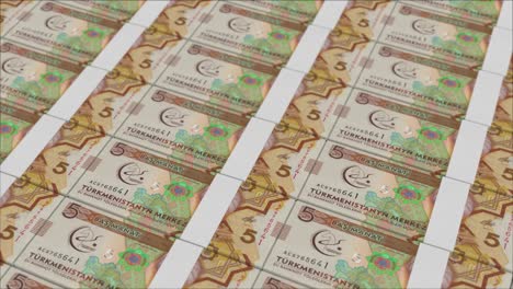 5-Billetes-De-Manat-De-Turkmenistán-Impresos-Por-Una-Prensa-Monetaria