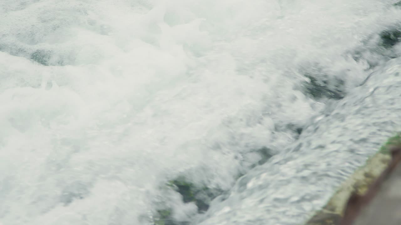Slow motion of falling water