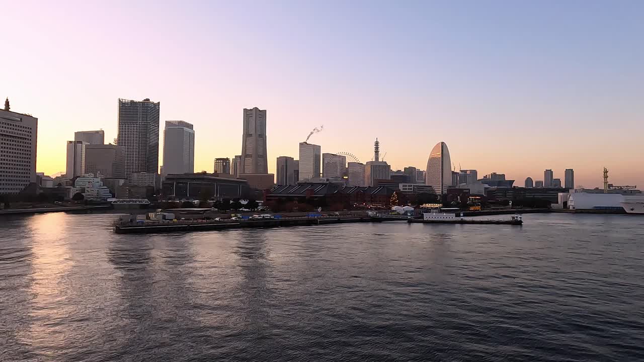 요코하마 미나토미라이 시내 풍경과 mt
