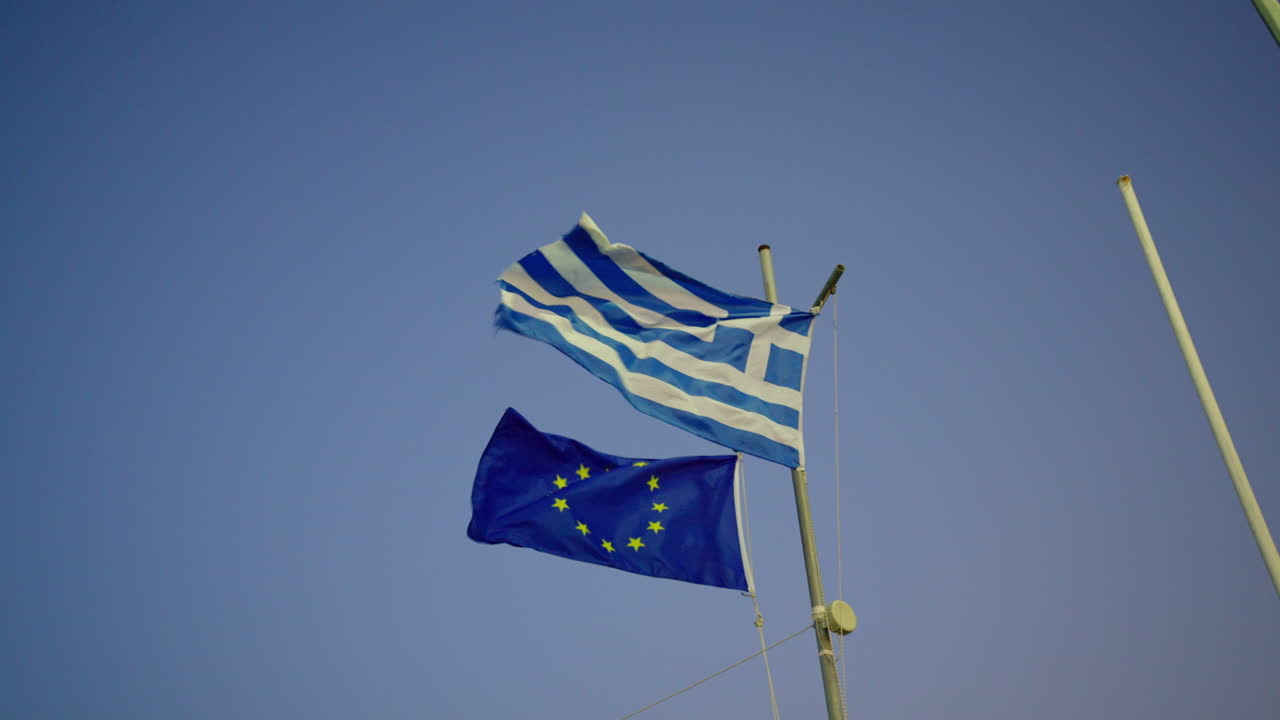 Bandiere greche e dell'UE
