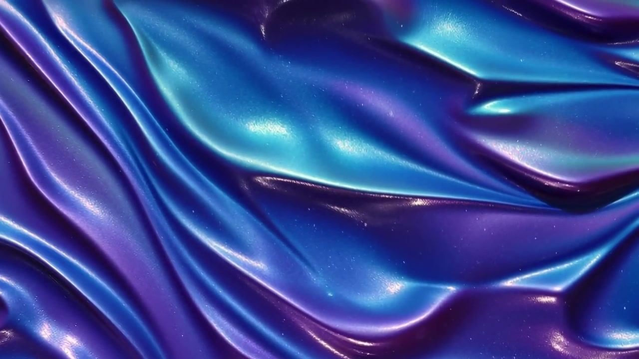 Superficie fluida iridescente astratta con onde blu e viola scintillanti