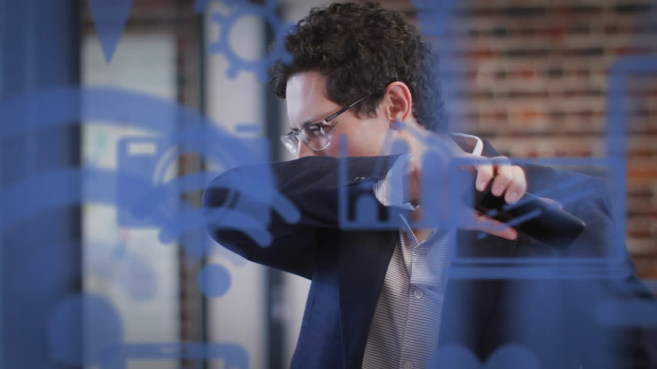 animación de la red de conexiones con iconos sobre el hombre de negocios en la oficina