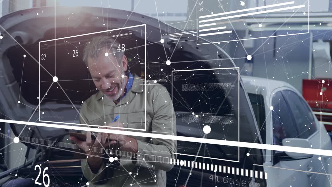 Tecnico automobilistico tocca lo schermo di un tablet, avviando una diagnostica e rivedendo pannelli fluttuanti di dati del motore.