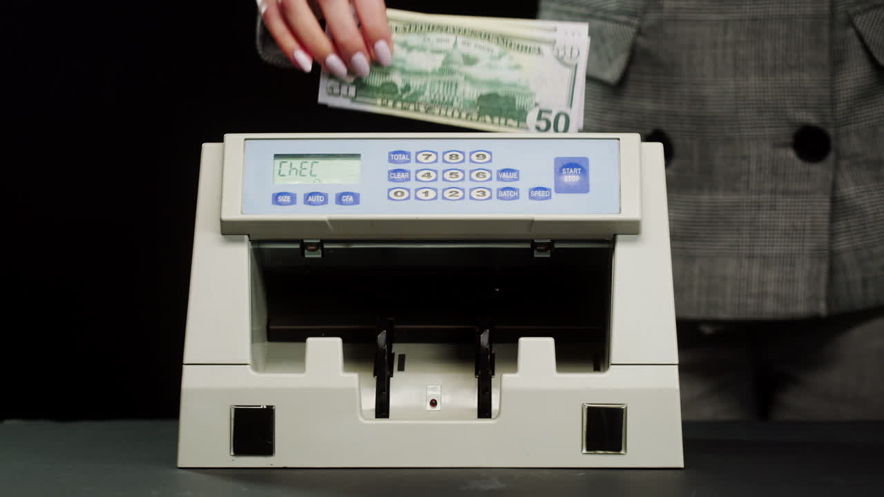 Currency counter machine