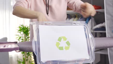 Papierkorb.-Recycling-Zu-Hause.