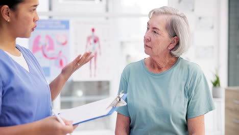 consulta, atención médica o médica con una enfermera