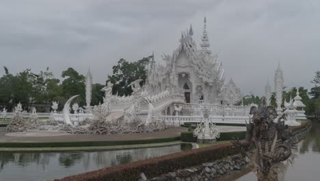 wat rong khun, the white temple in thailand