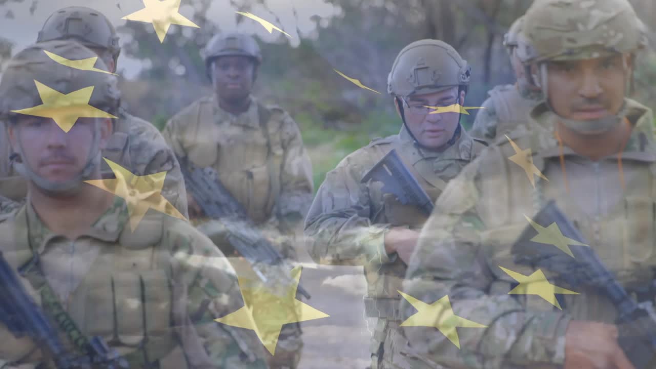 Inquadratura iniziale che mostra soldati che convergono in una pattuglia militare di sei uomini sotto stelle gialle alla deriva.