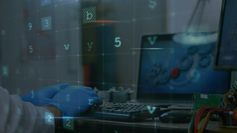 animación de advertencia de ataque cibernético sobre un científico que usa una computadora