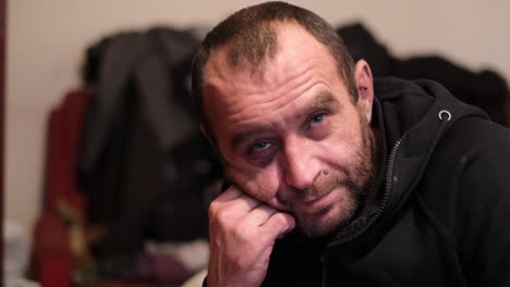 retrato de un hombre pensativo