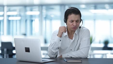 Angry-Indian-call-center-employee-shouting-on-customer