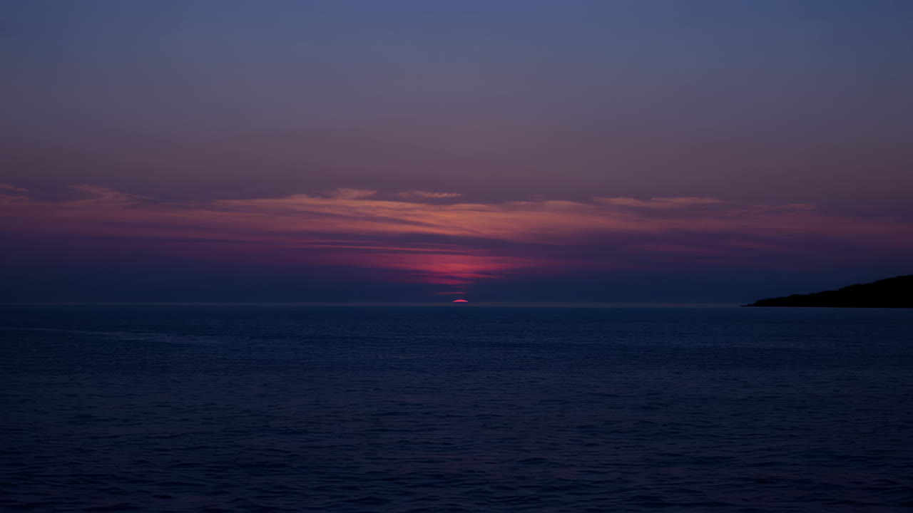 Solnedgang over havet