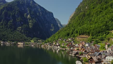 hallstatt, austria - picturesque alpine village by the lake