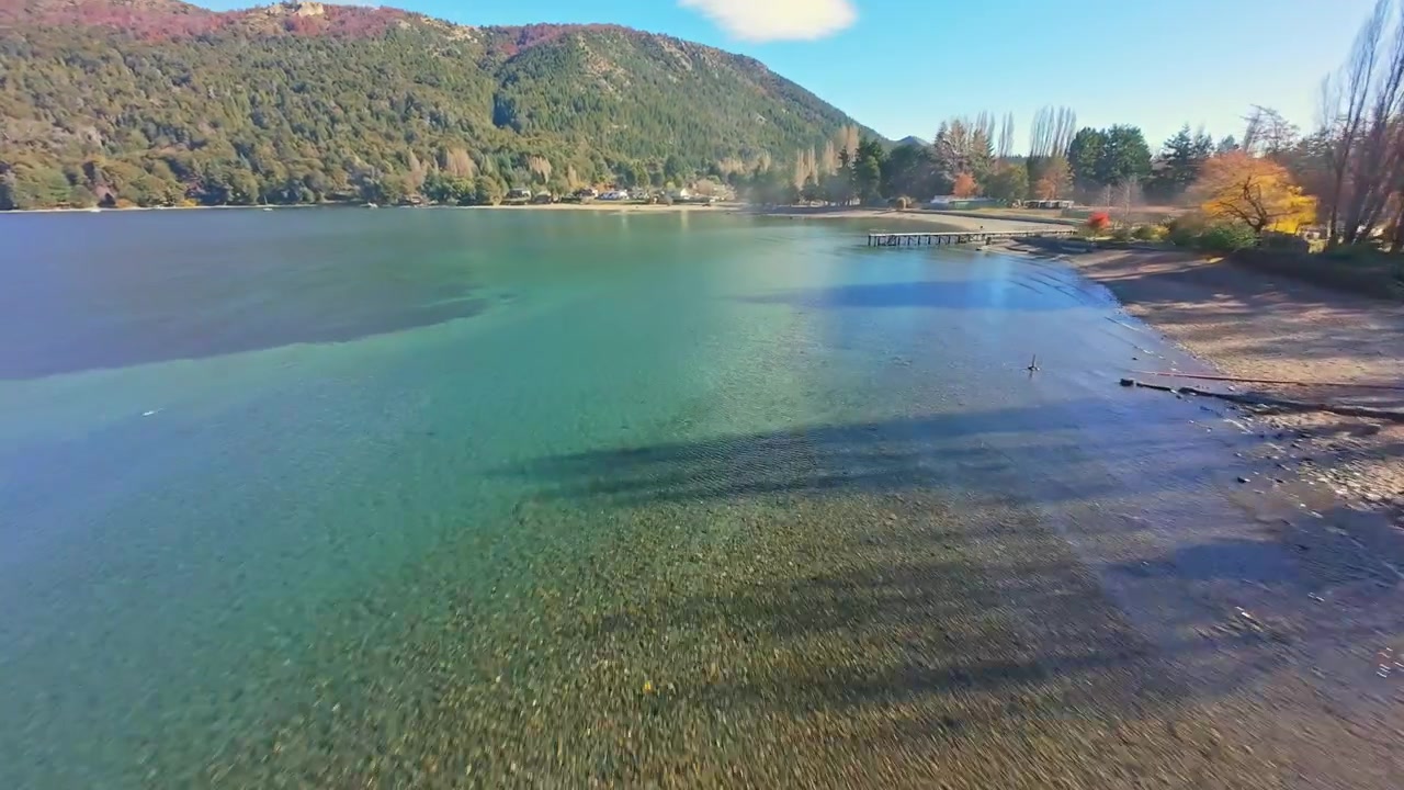 Ripresa aerea inclinata sul Lago Gutierrez FPV