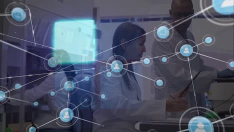 animación de las conexiones entre las diversas trabajadoras y trabajadores de laboratorio