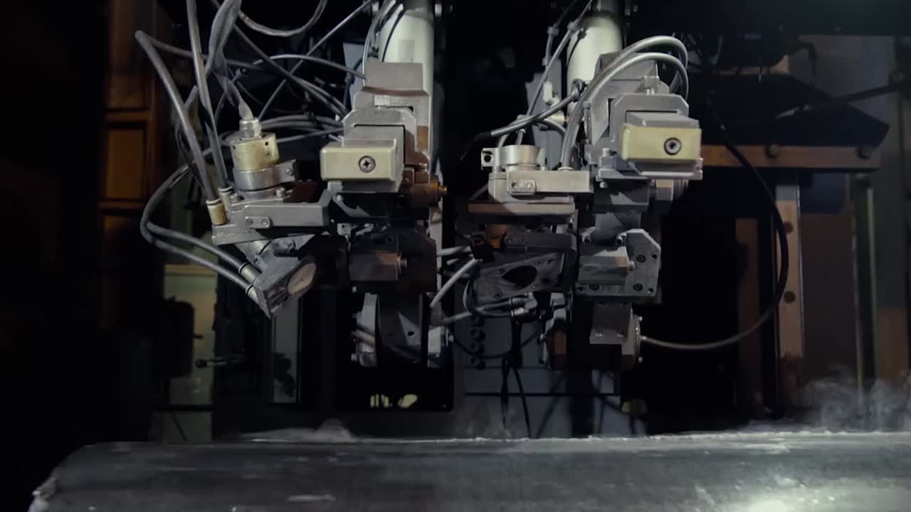 산업용 로 용접 공정