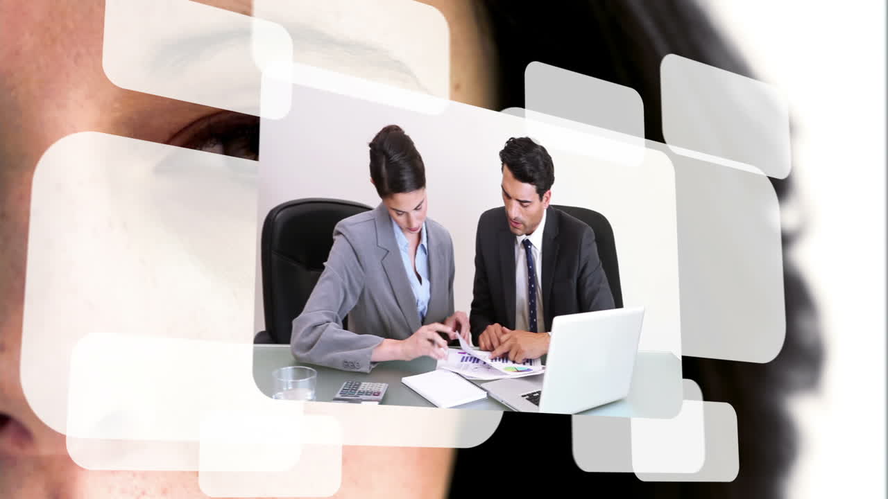 Video di business sul volto di una donna