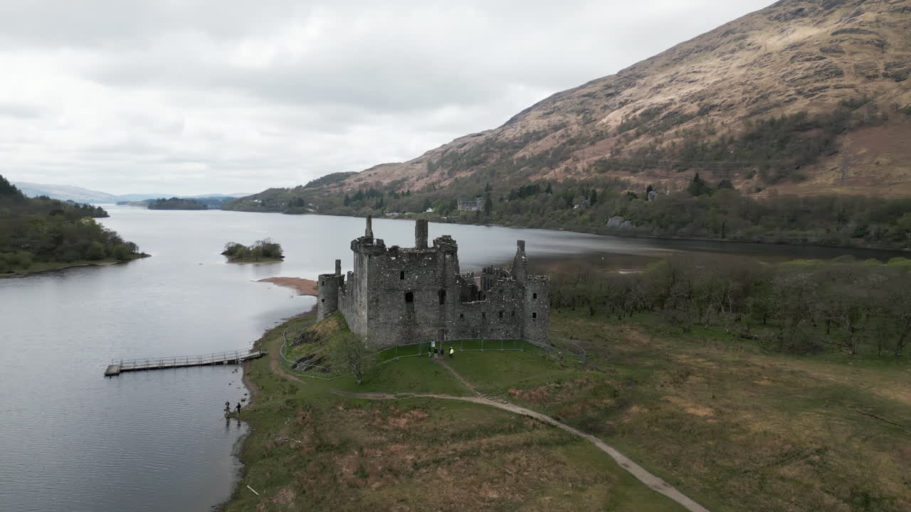 Ruínas de castelo Escócia Drone 4k