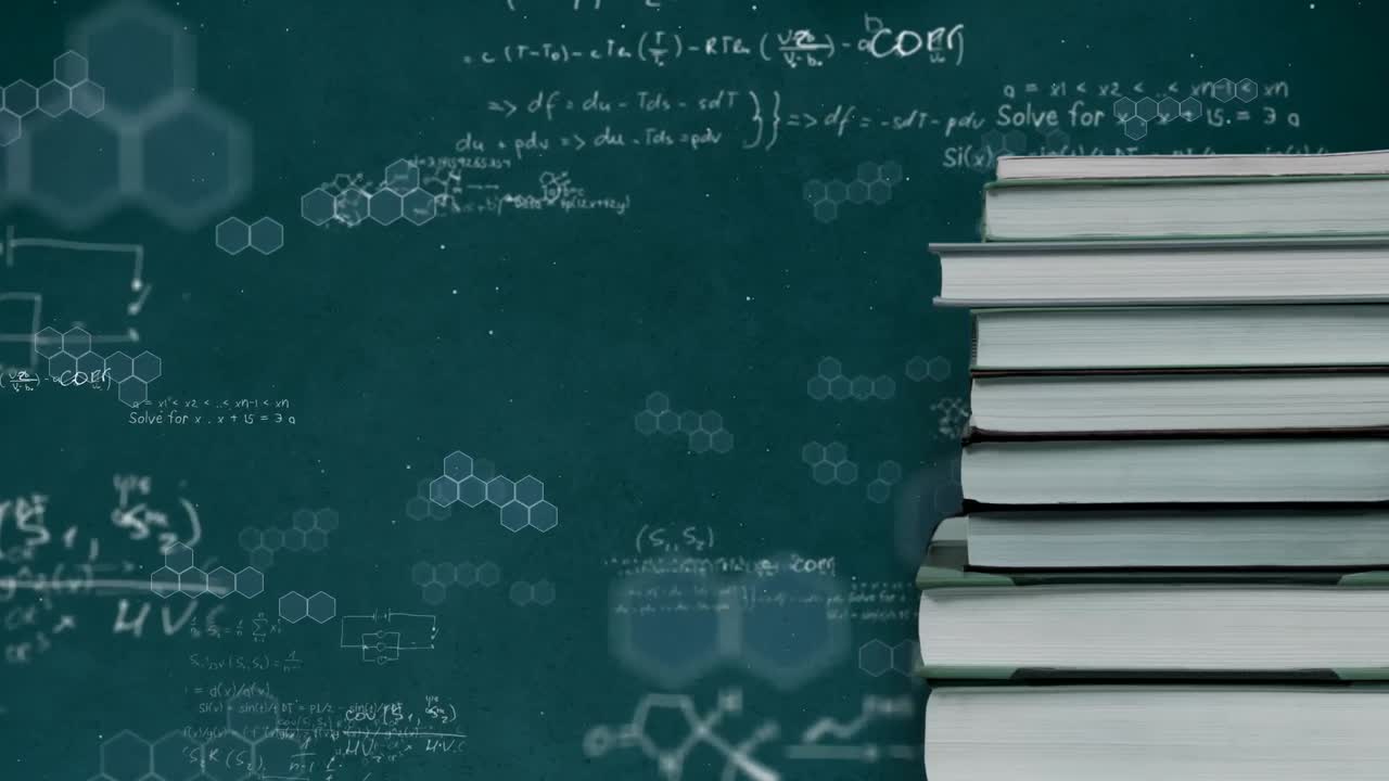 testo e dati matematici sono visualizzati sulla lavagna