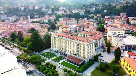 Historische-Kulturelle-Gebäude-Und-Häuser-In-Der-Stadt-Menaggio-Am-Comer-See-In-Italien