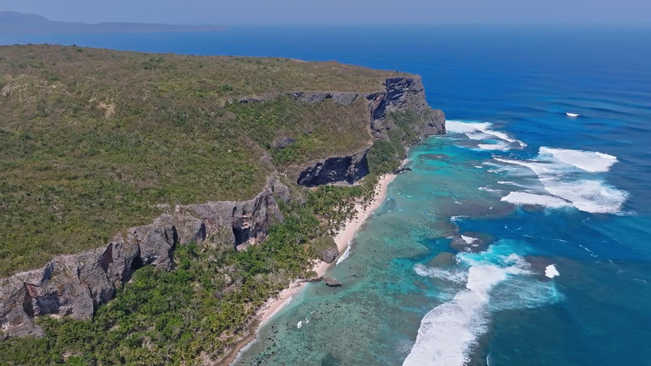 플라야 프론톤 해변의 절벽, 라스 갈레라스