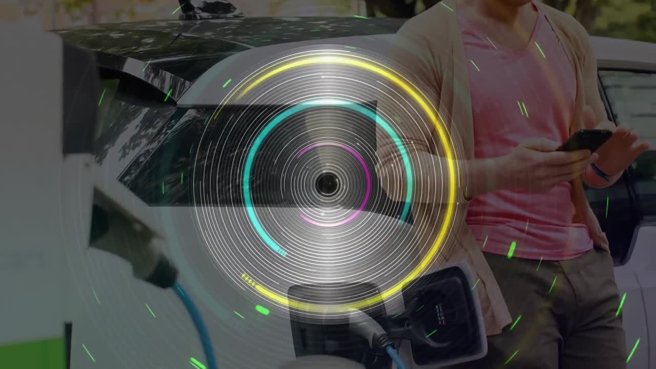 animación de la exploración del alcance sobre la mujer usando un teléfono inteligente